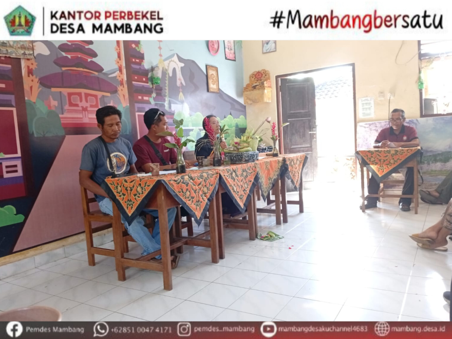SEKDES DAN KAWIL MENGHADIRI RAPAT KOMITE DI SDN 1 MAMBANG